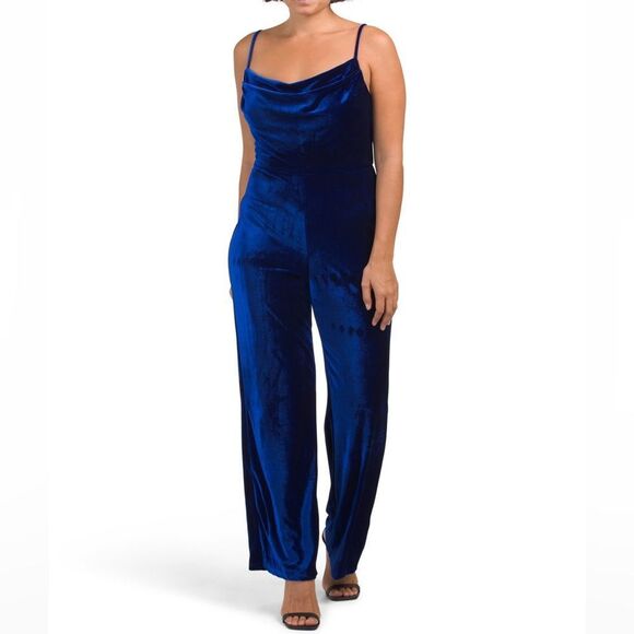 ❤️SALE❤️ Laundry Sleeveless Velvet Jumpsuit - Picture 1 of 2